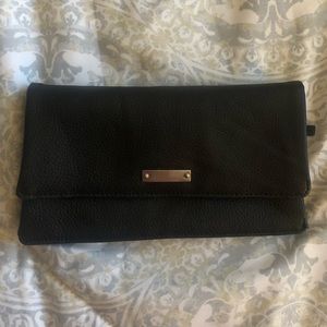 Kenneth Cole Reaction Women’s Black Leather Wallet